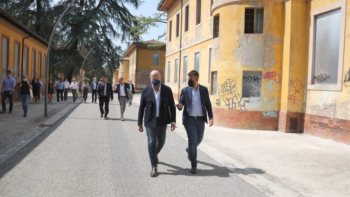 Visita di Bonaccini a Imola: “blitz” in Osservanza e Ospedale