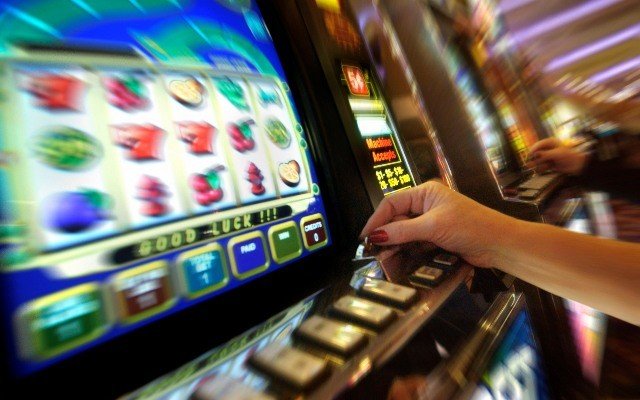 GAMBI: “Contrastare gioco d’azzardo con aiuti a scuole e imprese slot free”
