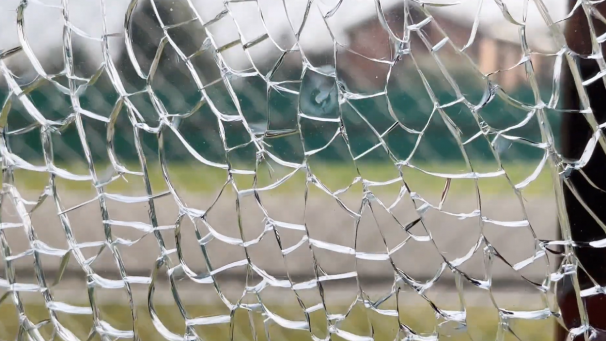 PERCHÈ LA BARRIERA ANTI-RUMORE È GIÀ CREPATA?