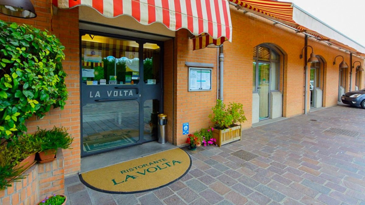 ‘LA VOLTA’ CHIUDE DOPO 41 ANNI: ARRIVA LA GESTIONE DE ‘LA VIE EN ROSE’