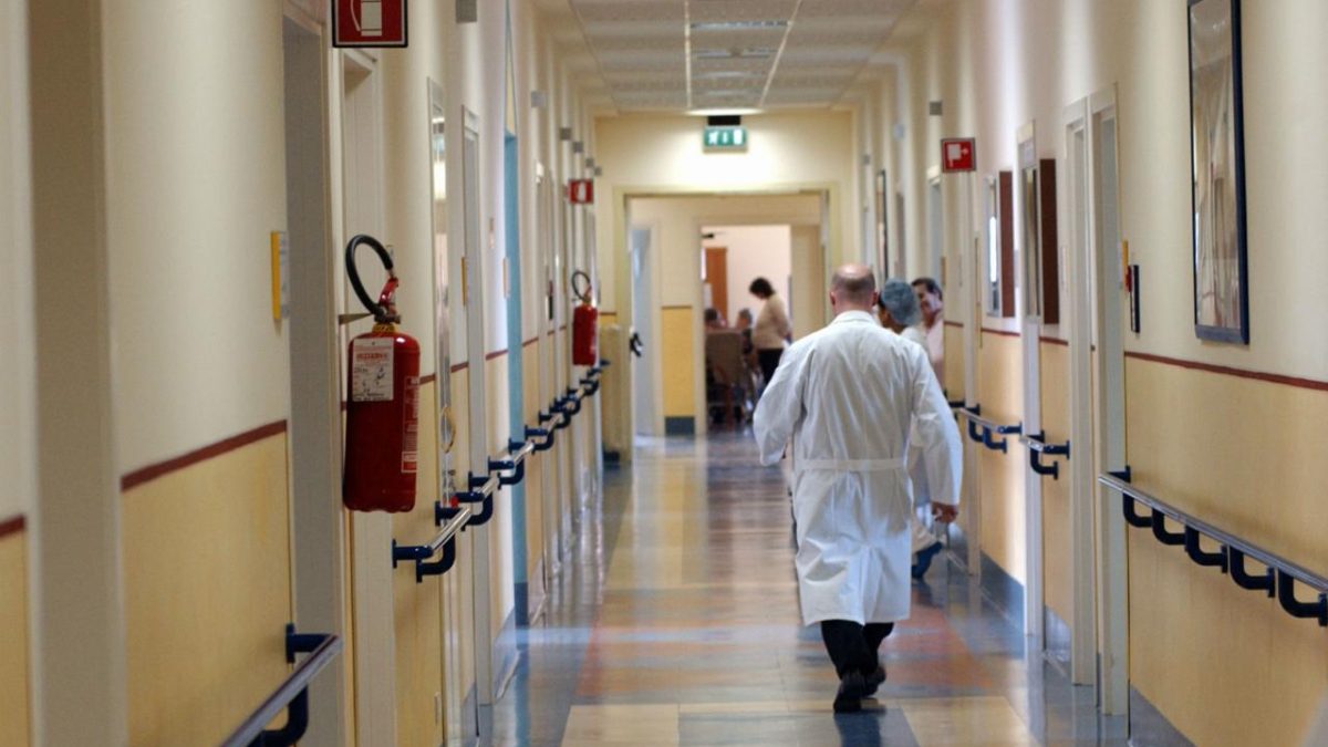 GERIATRIA, INFILTRAZIONI DAL SOFFITTO, AUSL: “PROBLEMA GIÀ RISOLTO”