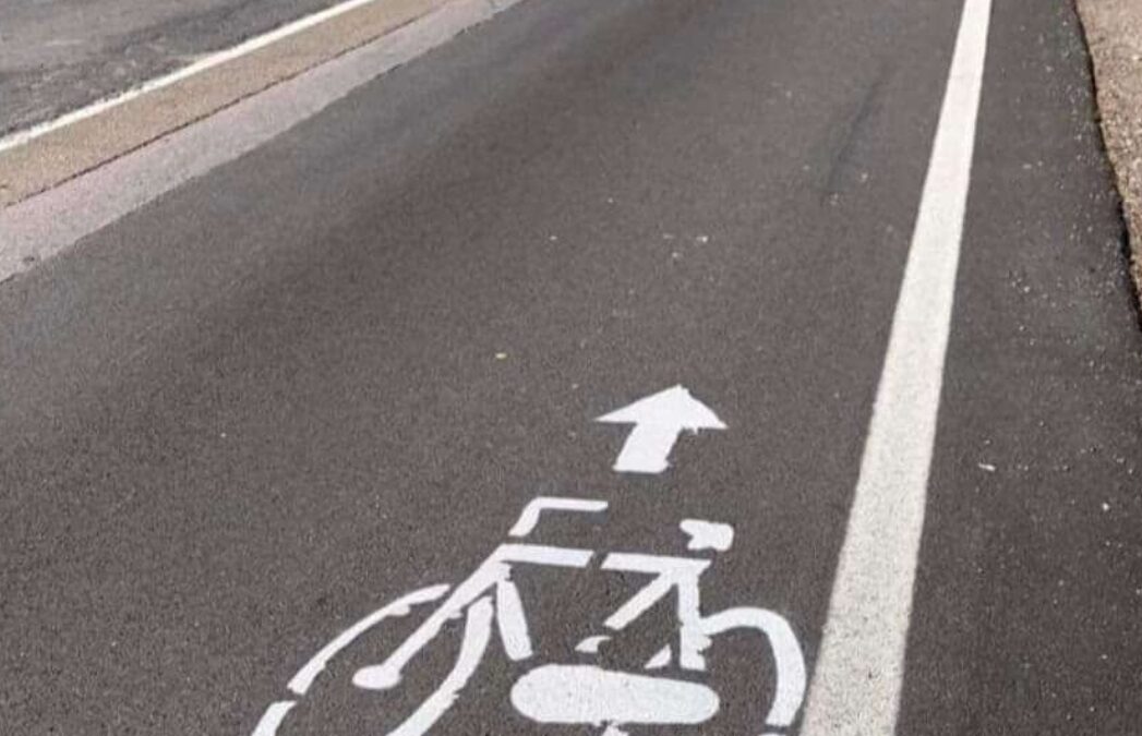 PISTE, CORSIE CICLABILI E “BIKE LANE”