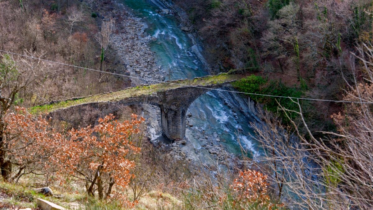 “SALVATE L’ANTICO PONTE SUL DIATERNA”