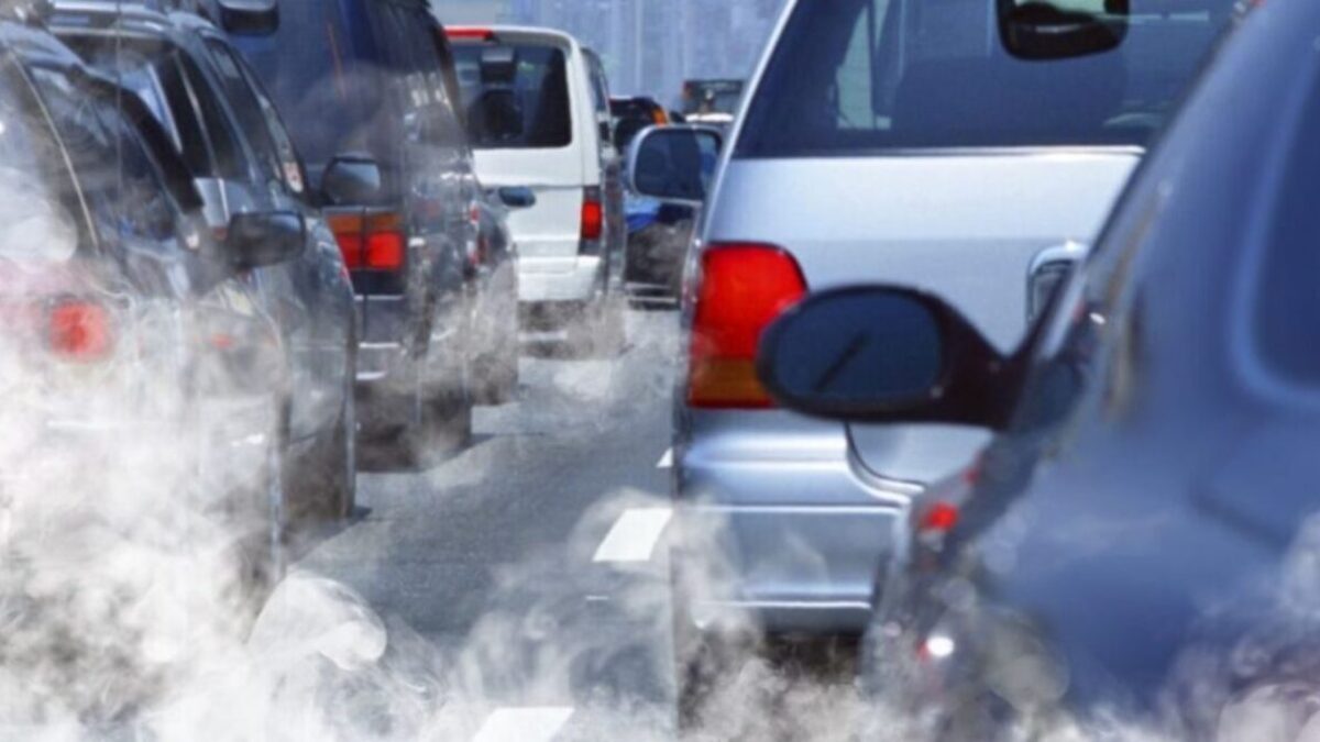 QUALITÀ DELL’ARIA, ALLERTA SMOG IN TUTTA LA REGIONE: I DIVIETI