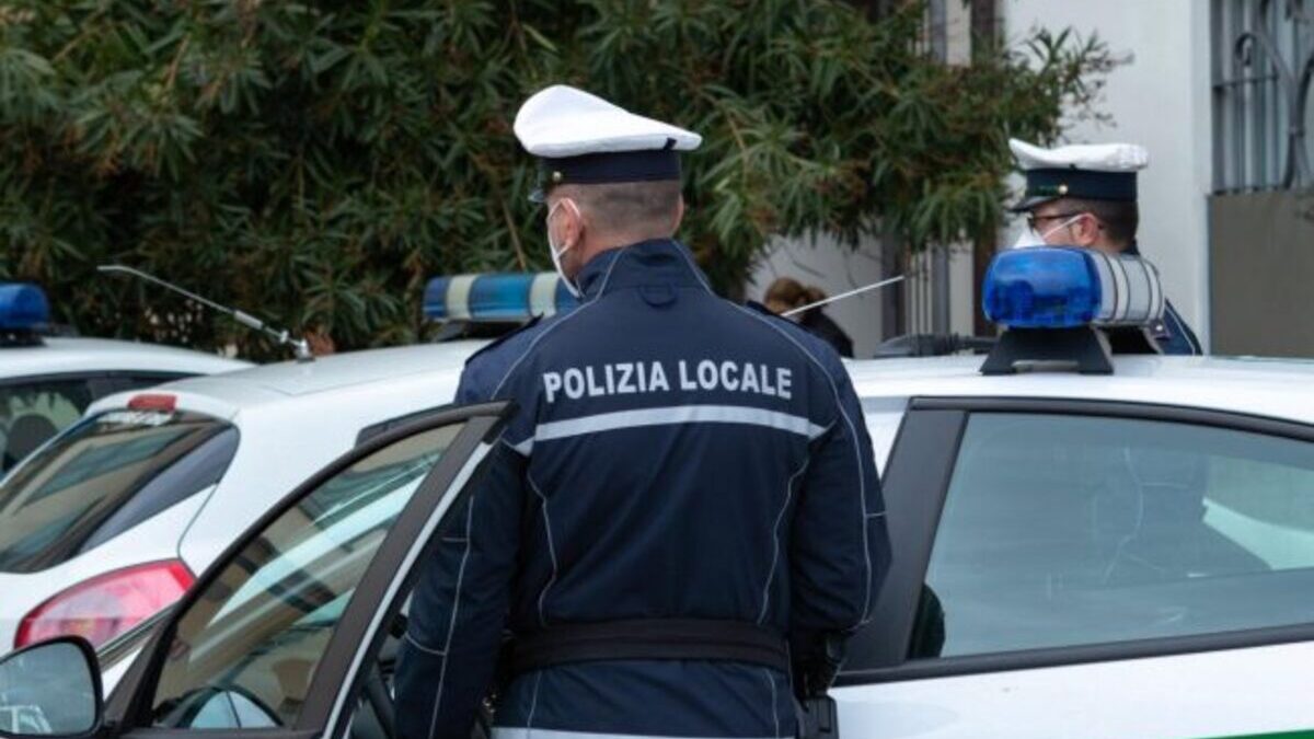 Dozza, la Polizia Locale: “Quei cartelli non erano autorizzati”
