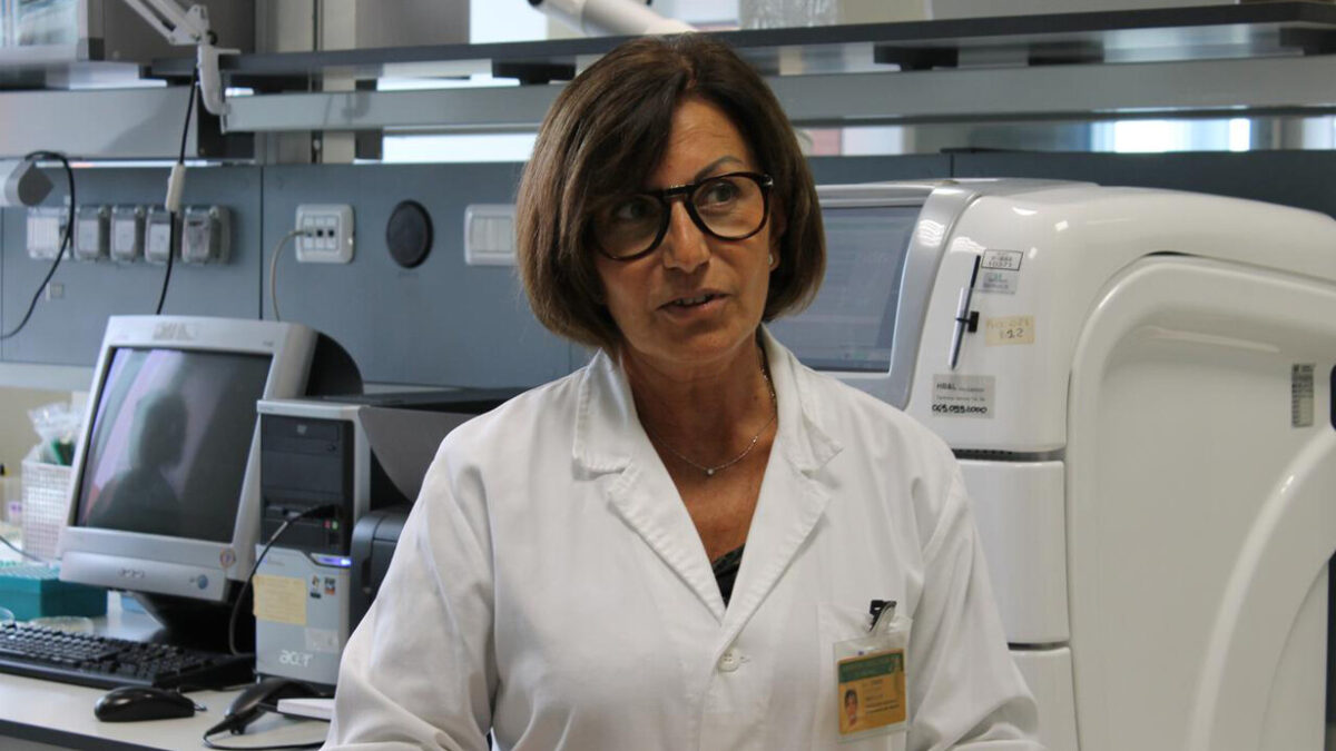 Vaccini, Gismondo: “Indagare su boom di tumori e morti improvvise”
