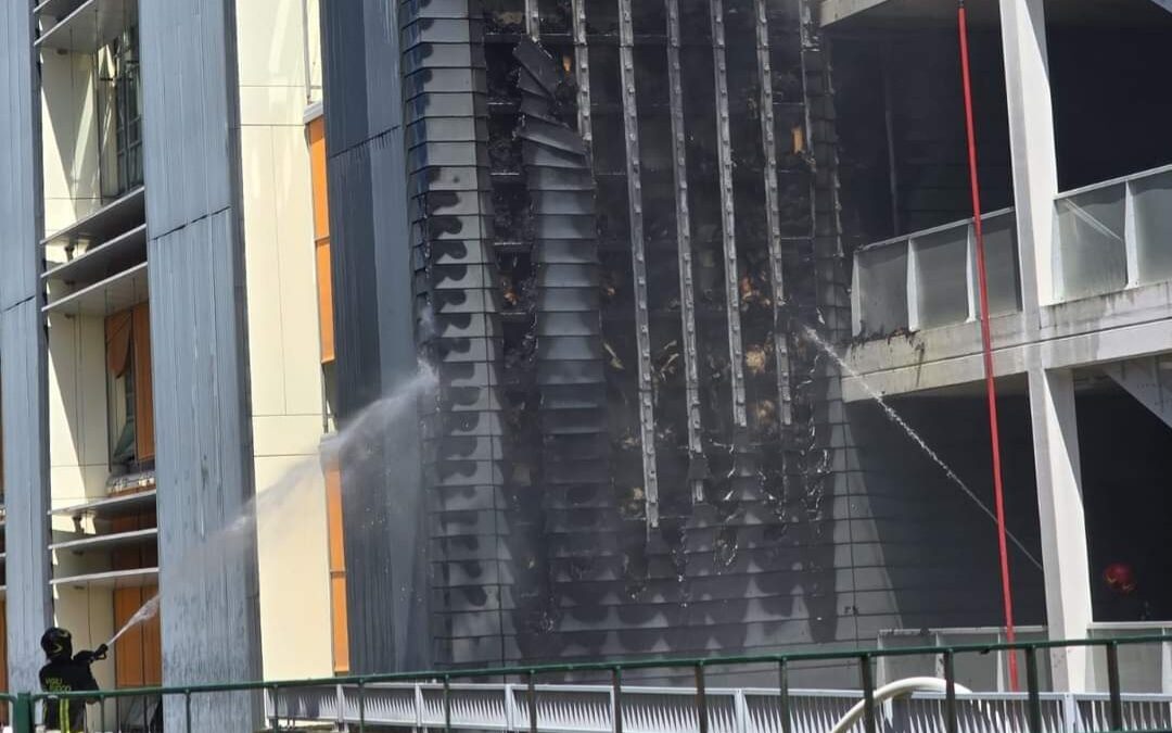 Incendio all’IC7, nessun ferito: l’intervento dei Pompieri