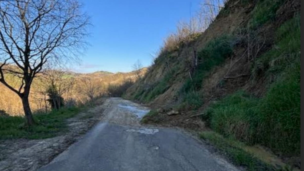 “Troppi disagi in via Croara” il Comune: “Lavori a Sogesid”
