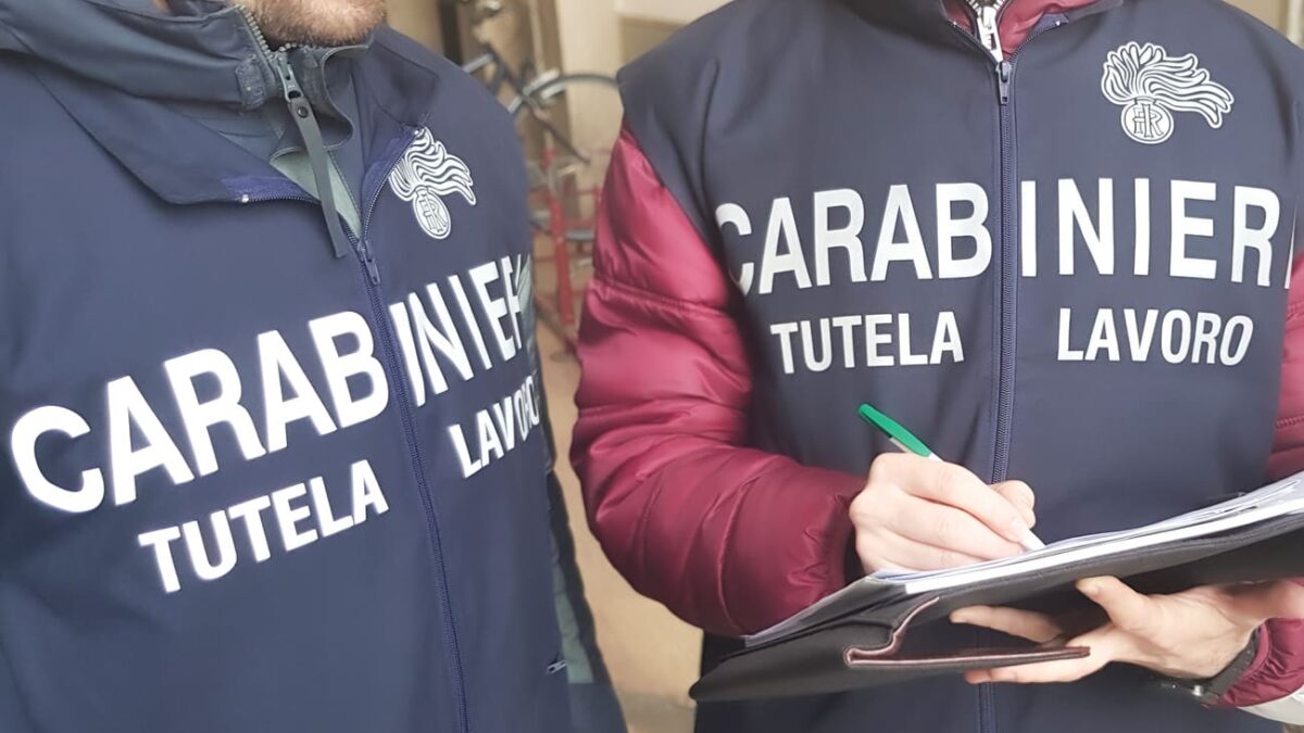 Maxi-blitz dei Carabinieri contro il lavoro nero: a Imola sospeso un ristorante di sushi e nei guai un parrucchiere